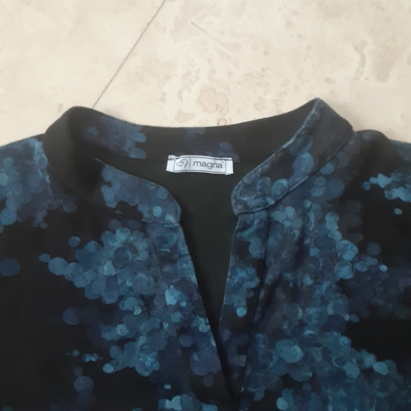 Magna Fashion Plus Size Cadet Collar Knit Top, Made In The Netherlands, Like New - Picture 2 of 10